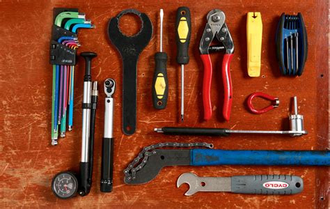 Workshop tool - Extensive, diversified catalog: Mrworker boasts an assortment of more than 150,000 products, including power tools, hand tools, measuring instruments, tool boxes, safety equipment, workwear, and more. …